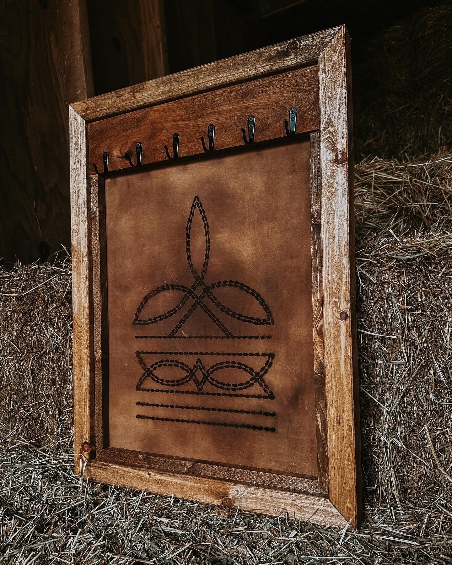 Boot stitch leather jewelry hanger