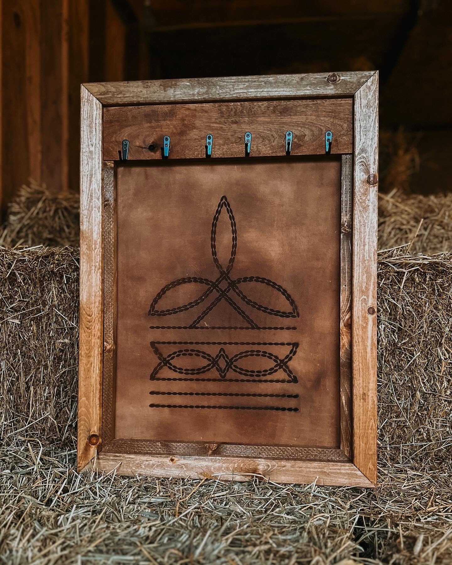 Boot stitch leather jewelry hanger